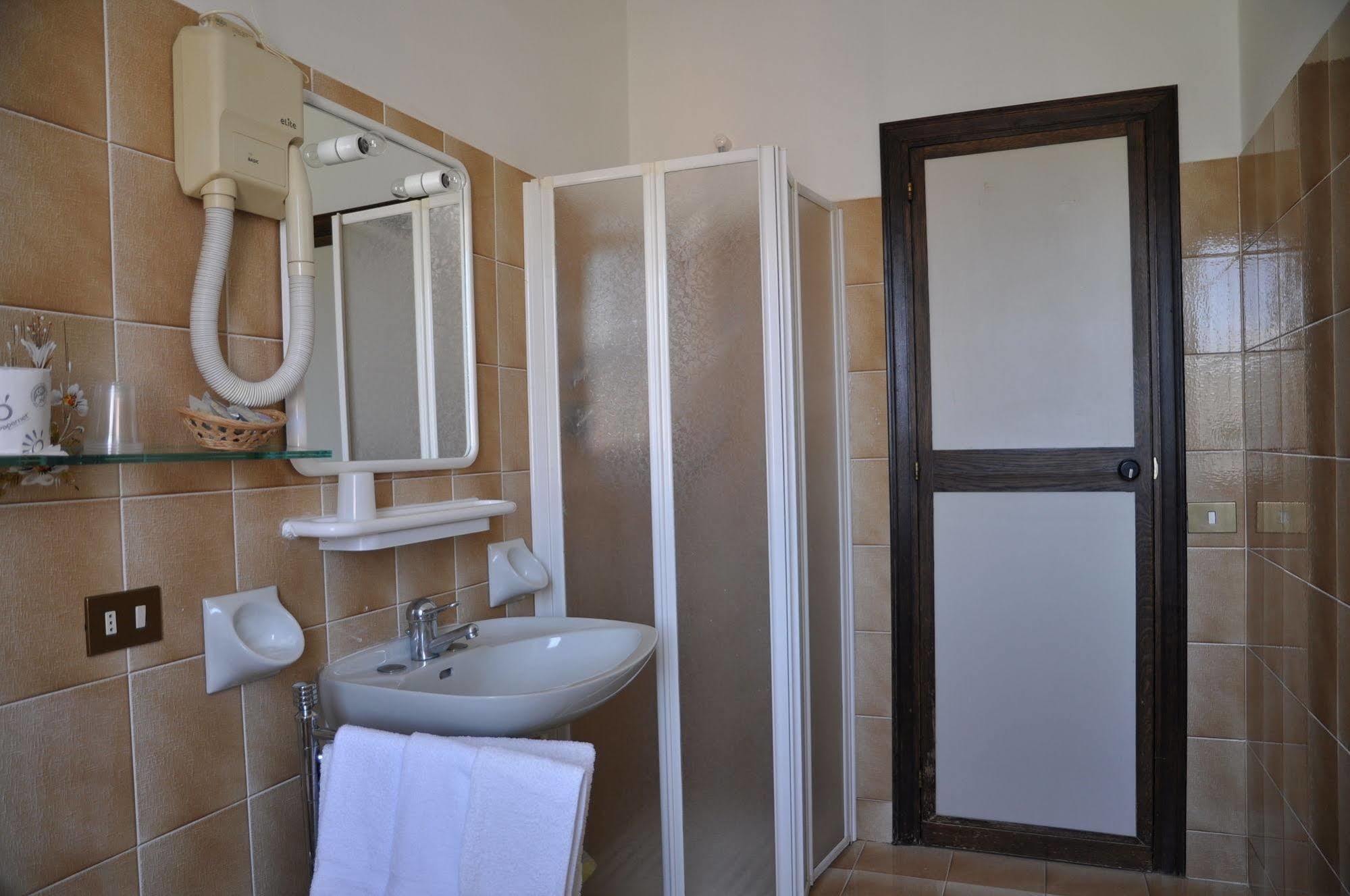 Hotel Firenze Chianciano Terme Ngoại thất bức ảnh